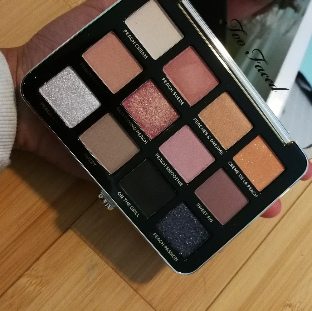 *lightly swatched* too faced white peach palette